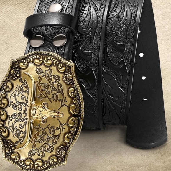 Western steer black embossed Leather Belt with Gold Buckle size medium 30-34” - Picture 2 of 5